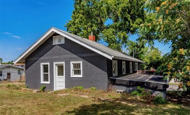 919 1st Ave E, Newton, IA 50208 - photo 2