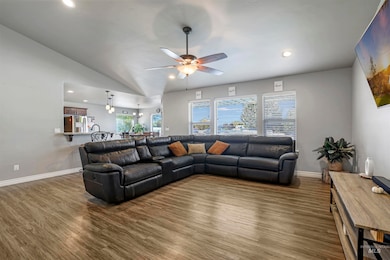 401 N Hayes St, Jerome, ID 83338 - photo 5