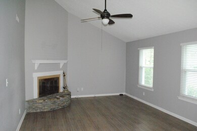 8207 Cortland Dr, Louisville, KY 40228 - photo 6