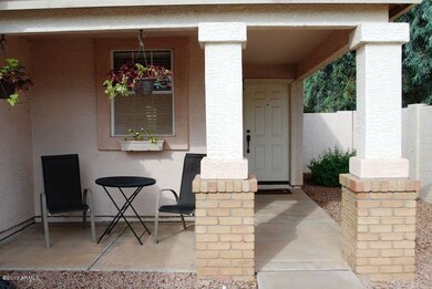 596 N Soho Ln, Chandler, AZ 85225 - photo 4