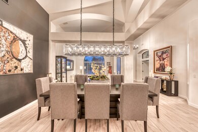 005_Dining Room