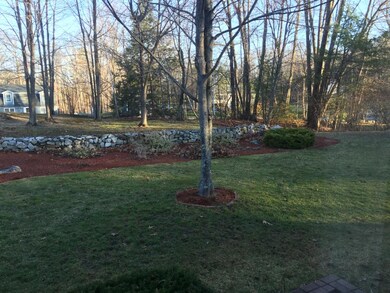 12 Laurel Hill Rd, Londonderry, NH 03053 - photo 4