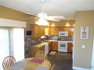 7204 Park St, Shawnee, KS 66216 - photo 4