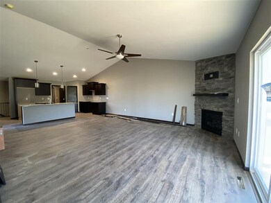 410 Dawson Dr, West Branch, IA 52358 - photo 7