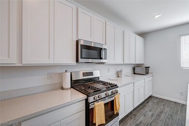 2927 Overlook Brook St, Las Vegas, NV 89156 - photo 5