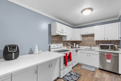 1 Chapel Hill Dr unit 2, Plymouth, MA 02360 - photo 4