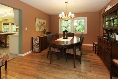 1536 Clyde Dr, Naperville, IL 60565 - photo 5