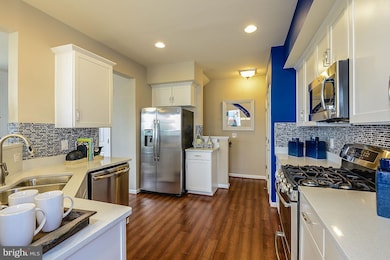 43378 Town Gate Square, Chantilly, VA 20152 - photo 6