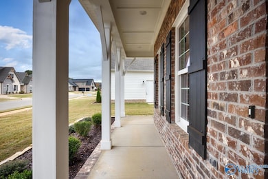 7806 Lake Walk Way SE, Owens Cross Roads, AL 35763 - photo 5