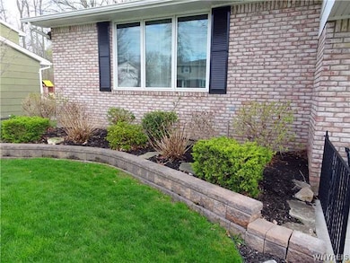 873 Castlebar Dr, North Tonawanda, NY 14120 - photo 3