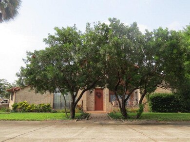 100 W Moore Rd unit 64, Pharr, TX 78577 - photo 2