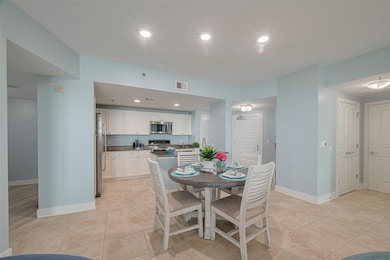 Spacious breakfast area with abundant natural ligh