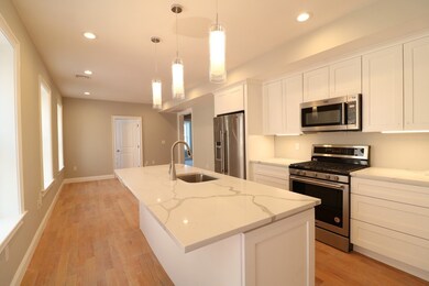 422 Hanover St unit 5, Boston, MA 02113 - photo 4