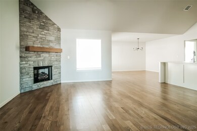 22620 E 102nd St S, Broken Arrow, OK 74014 - photo 3