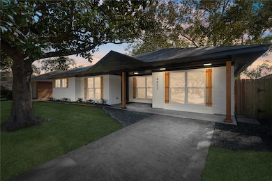 4427 Sanford Rd, Houston, TX 77035 - photo 2