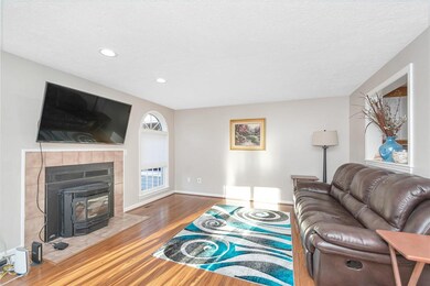 353 Winding Pond Rd, Londonderry, NH 03053 - photo 6