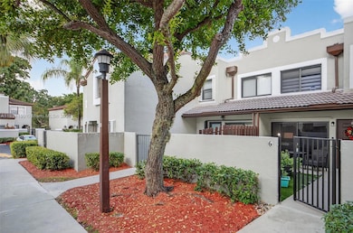 10425 SW 154th Ct unit 6, Miami, FL 33196 - photo 3