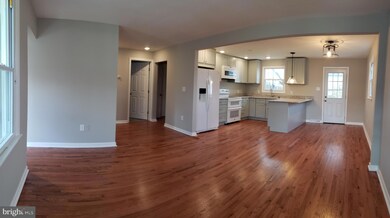 30 Stabilizer Dr, Middle River, MD 21220 - photo 4