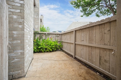 2898 Holly Hall St unit 2898, Houston, TX 77054 - photo 5