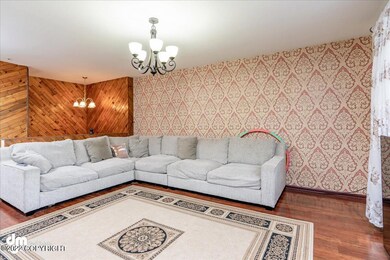 04-Living Room_MAX3856-Edit