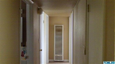 21083 Iris Ave, Porterville, CA 93257 - photo 6