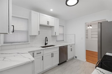 11314 Hazelton Ave, Redford Township, MI 48239 - photo 2