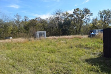 2770 N Gordon St, Alvin, TX 77511 - photo 5