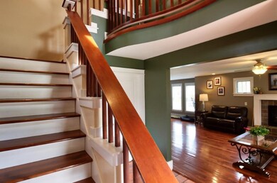 7- Foyer 1