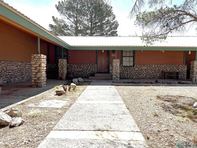 4404 Taos St, Carlsbad, NM 88220 - photo 2