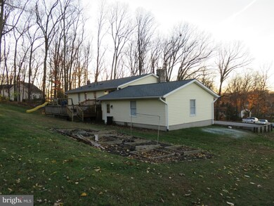 985 Hacienda Ct, Westminster, MD 21157 - photo 4