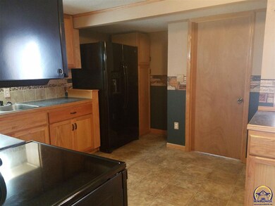 6624 NW Elmont Rd, Topeka, KS 66618 - photo 4