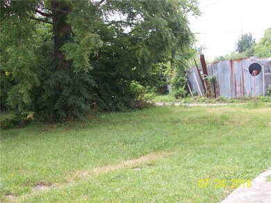 2020 N Parker Ave, Indianapolis, IN 46218 - photo 5