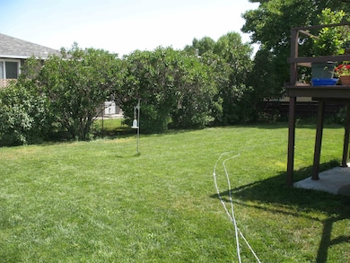 423 S Hamilton St, Powell, WY 82435 - photo 6