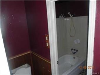 Shared tub/shower combo