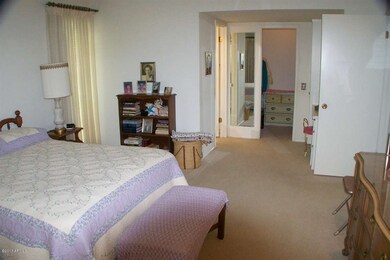 11009 W Cameo Dr, Sun City, AZ 85351 - photo 7