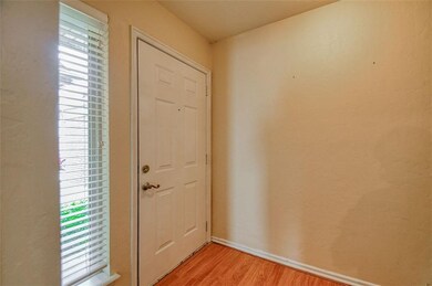 11402 Benttree Cir unit 11402, Oklahoma City, OK 73120 - photo 4