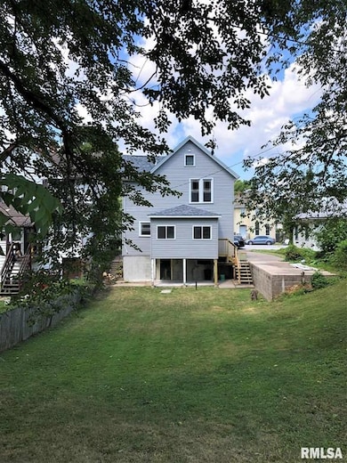 813 E 15th St, Davenport, IA 52803 - photo 3