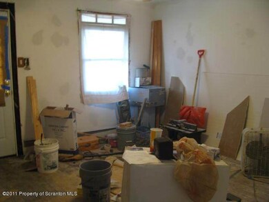 1307 Eynon St, Scranton, PA 18504 - photo 6