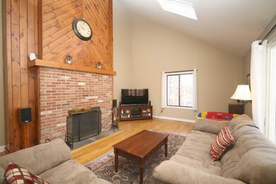 38 Hedge Brook Ln, Stamford, CT 06903 - photo 4