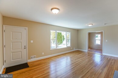 13500 Harrison Ave, Fort Washington, MD 20744 - photo 5