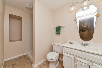 845 Cardiff Rd, Naperville, IL 60565 - photo 5