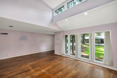 family room
