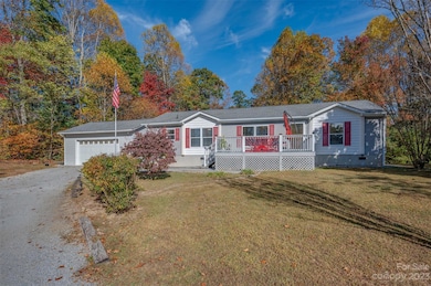 366 Sunrise Ridge Dr, Hendersonville, NC 28792 - photo 2