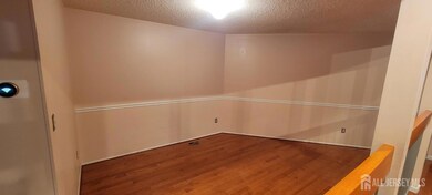 24 Cotoneaster Ct, Monmouth Junction, NJ 08852 - photo 5