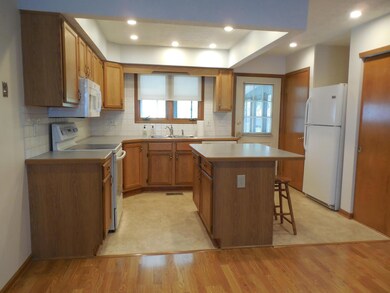 1417 Pegwood Dr, Columbus, OH 43229 - photo 5