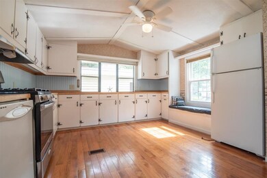 16 Stoneledge Rd, North Hampton, NH 03862 - photo 7