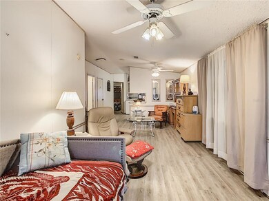 50989 Highway 27 unit 19, Davenport, FL 33897 - photo 7