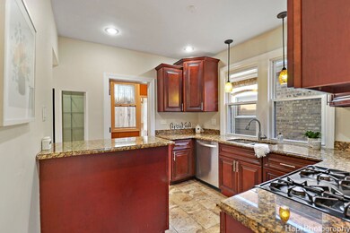 5733 W Melrose St, Chicago, IL 60634 - photo 7