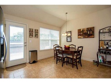 Dining Room. Spacious dining area connected to kit