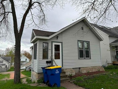 402 N Genesee St, Merrill, WI 54452 - photo 2